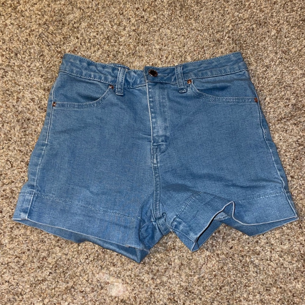 Forever 21 jeans shorts. Size 27. Lightly worn. Good condition